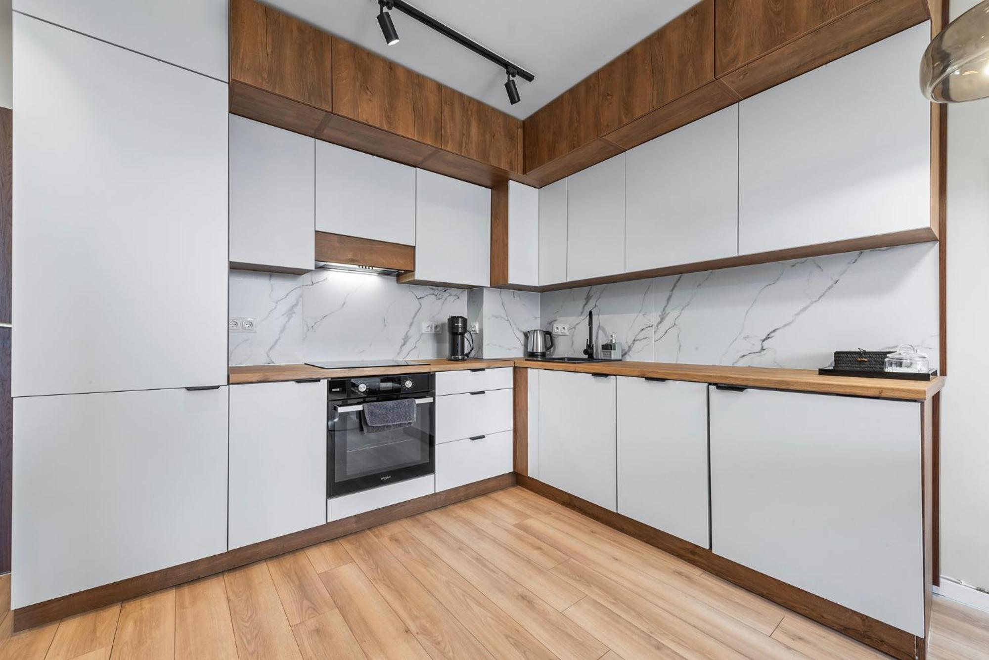 Rentplanet - Apartament Miedzynarodowa ワルシャワ エクステリア 写真